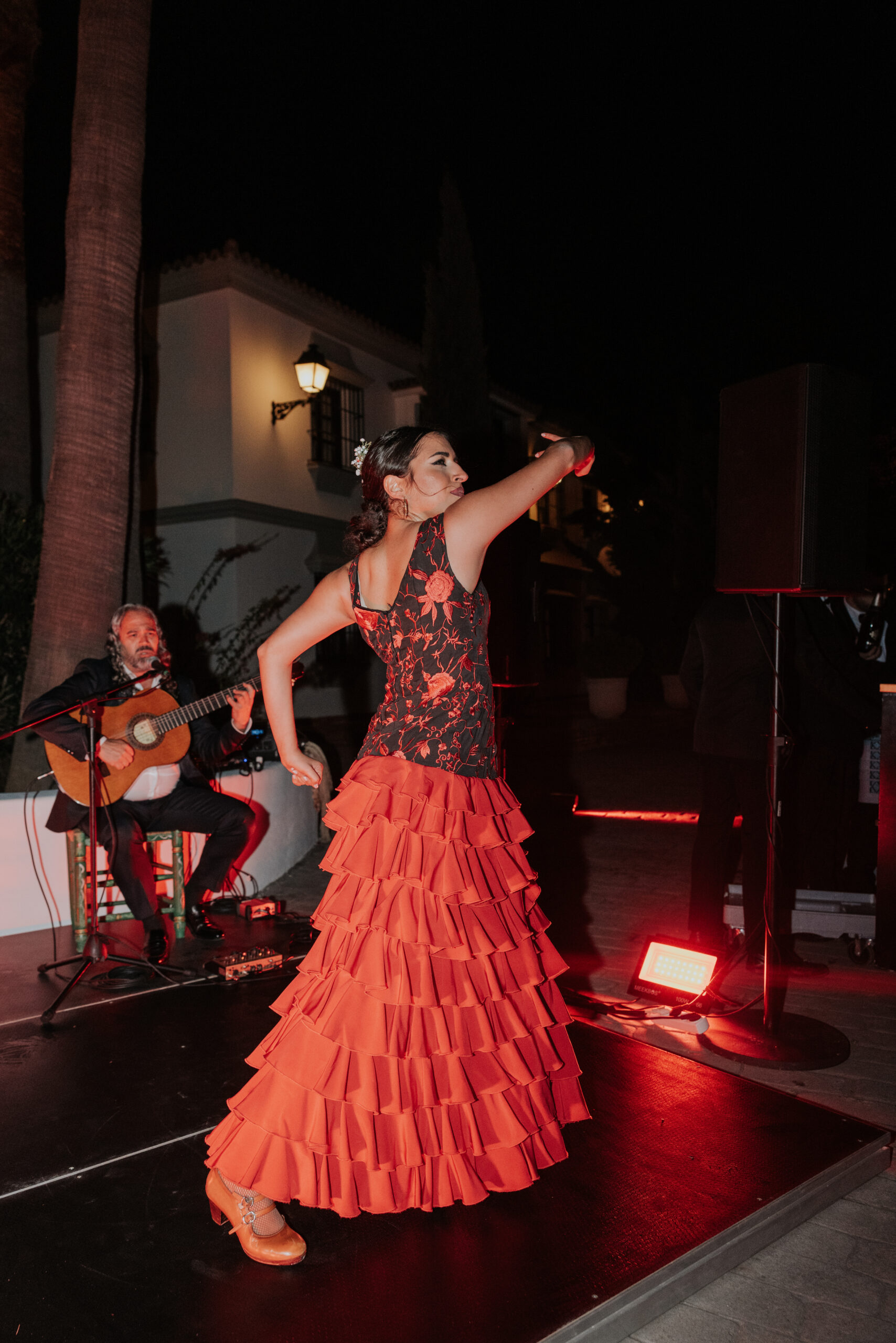 actuación-flamenco-durante-organización-de-evento-de-en-sevilla